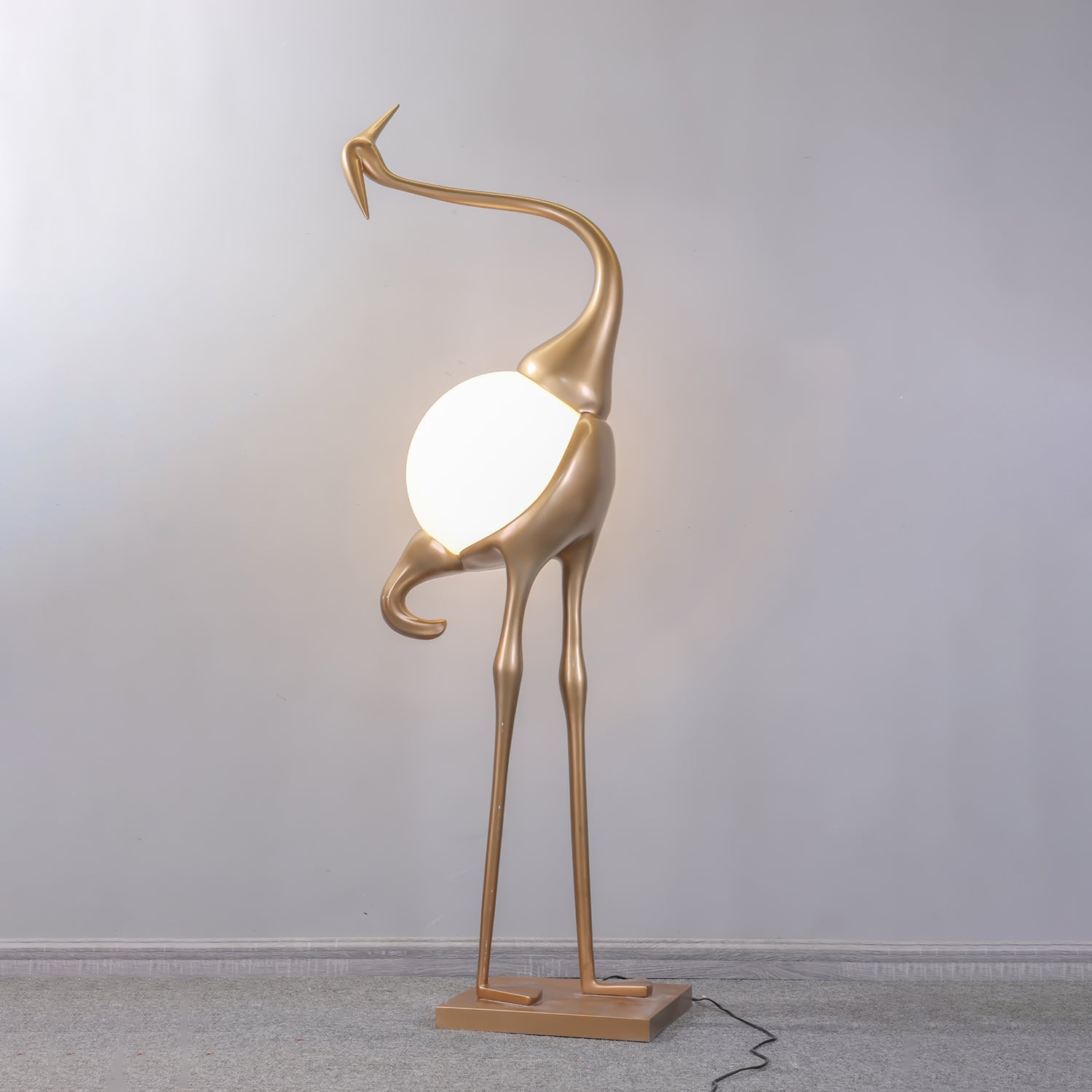 artistic-golden-heron-sculpture-standing-floor-lamp-for-modern-living-room-decor