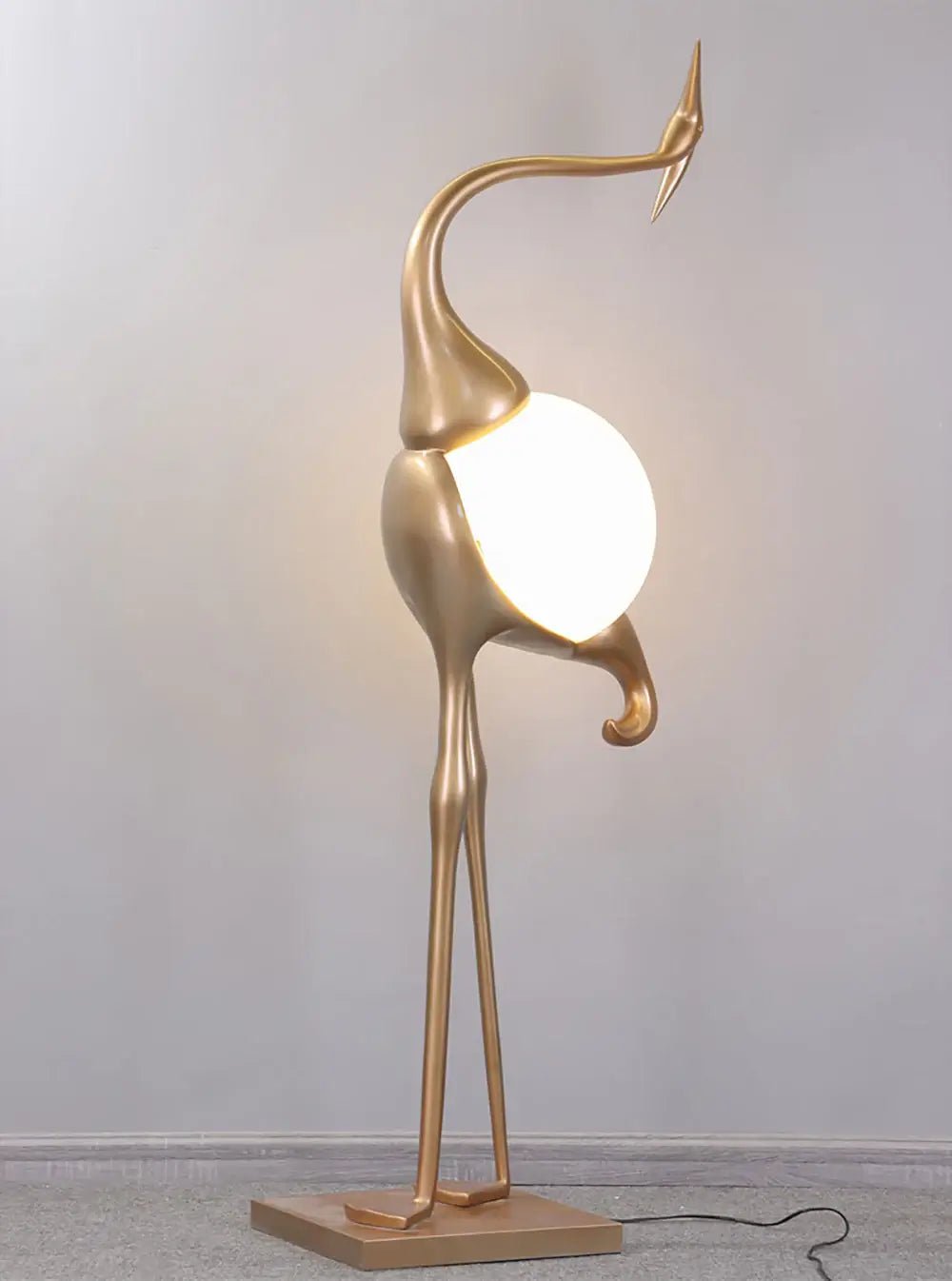 artistic-golden-heron-sculpture-standing-floor-lamp-for-modern-living-room-decor