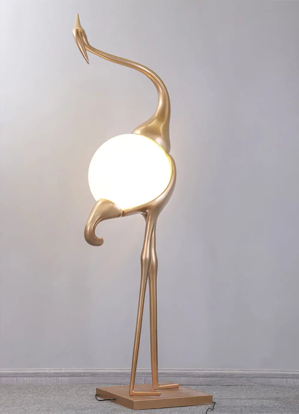 artistic-golden-heron-sculpture-standing-floor-lamp-for-modern-living-room-decor
