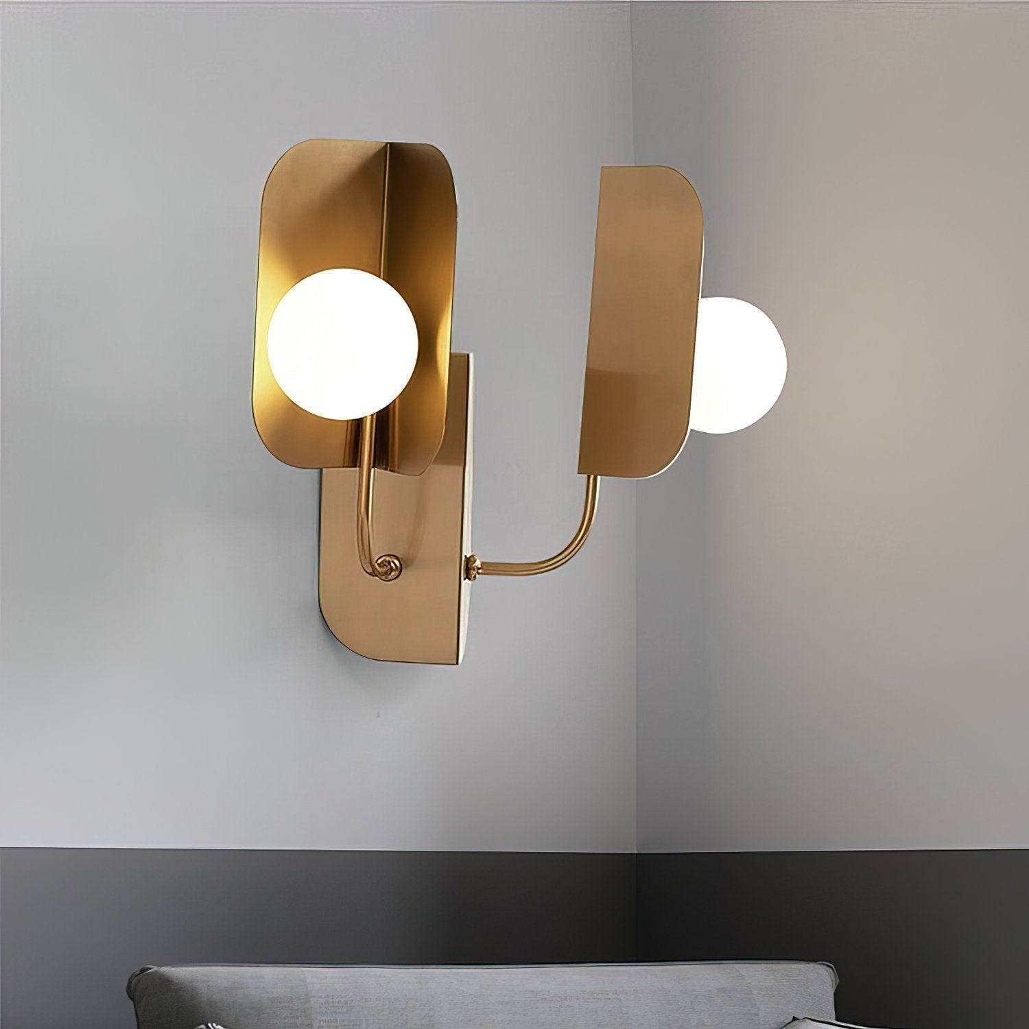 elegant-gold-heron-wall-light-modern-metal-and-glass-g9-sconce-for-living-room-bedroom