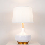 Modern White Hilo Resin Wood Table Lamp for Minimalist Bedside Lighting