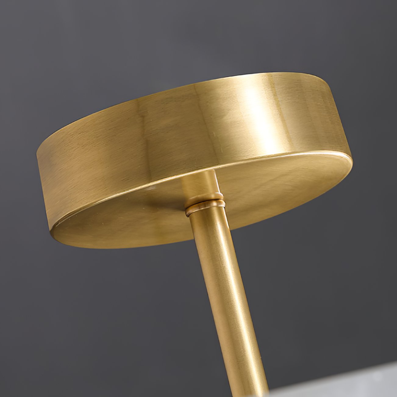 modern-ice-pattern-brass-and-acrylic-flush-mount-led-ceiling-light-for-luxury-interiors