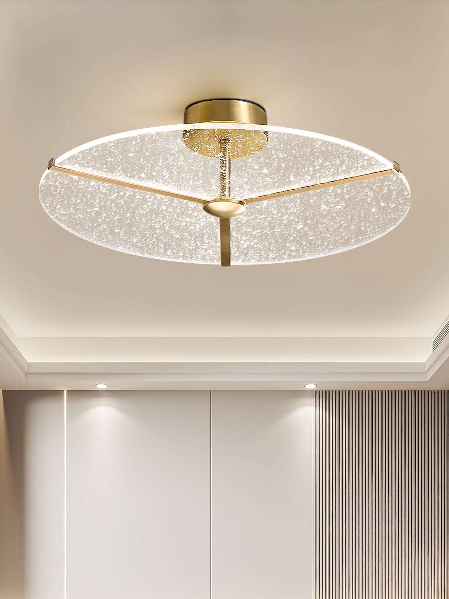 modern-ice-pattern-brass-and-acrylic-flush-mount-led-ceiling-light-for-luxury-interiors