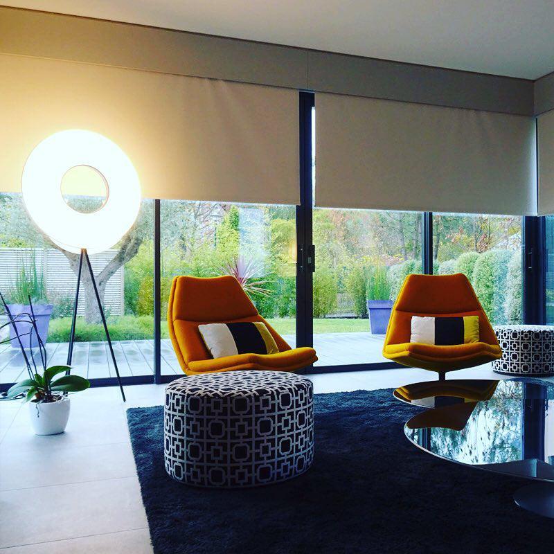 Modern Iris LED Floor Lamp with White Fabric Shade and Adjustable Color Temperatures