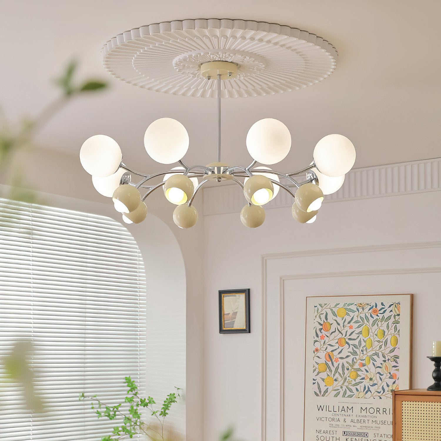 modern-cream-glass-globe-sputnik-chandelier-for-living-room-and-dining-space