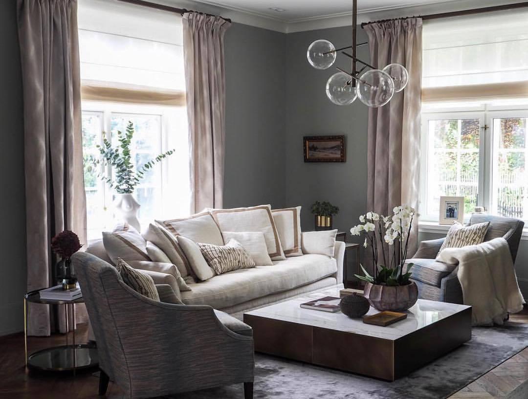 modern-glass-bubble-chandelier-with-burnished-brass-finish-and-led-integrated-lighting