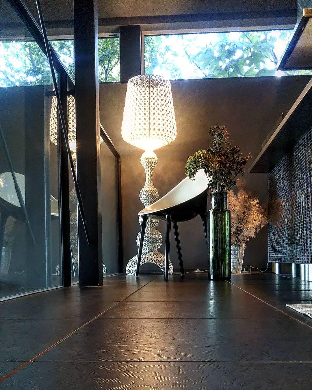 Modern Lace Design Acrylic Kabuki Floor Lamp with Integrated LED Dimmable Light