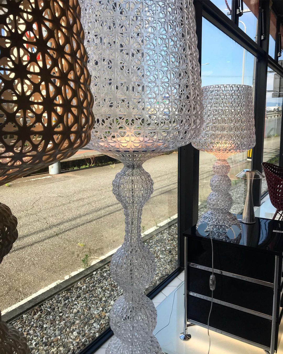 Modern Lace Design Acrylic Kabuki Floor Lamp with Integrated LED Dimmable Light