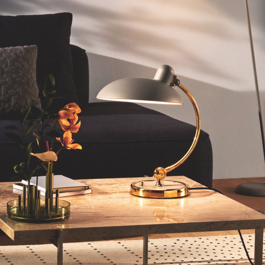 modern-bauhaus-style-metal-table-lamp-elegant-geometric-desk-light-for-office