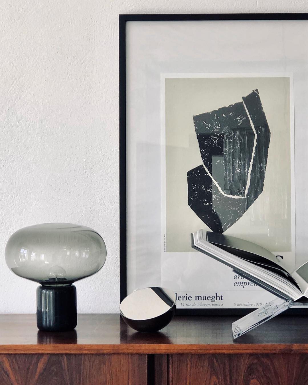 karl-johan-glass-table-lamp-with-black-marble-base-for-modern-home-decor