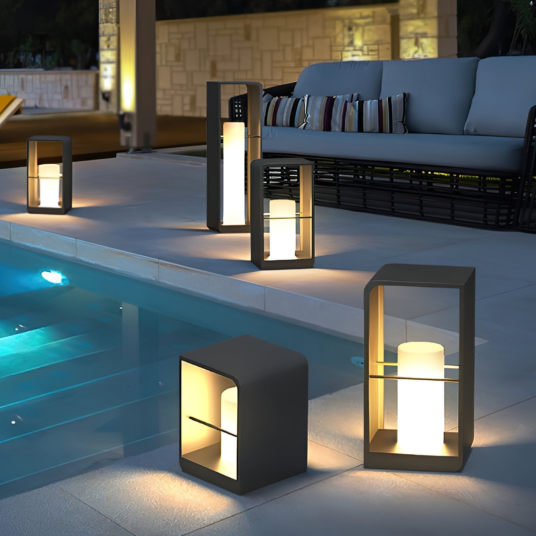 Solar Powered LED Garden Lantern Waterproof Outdoor Pathway Light in Stainless Steel