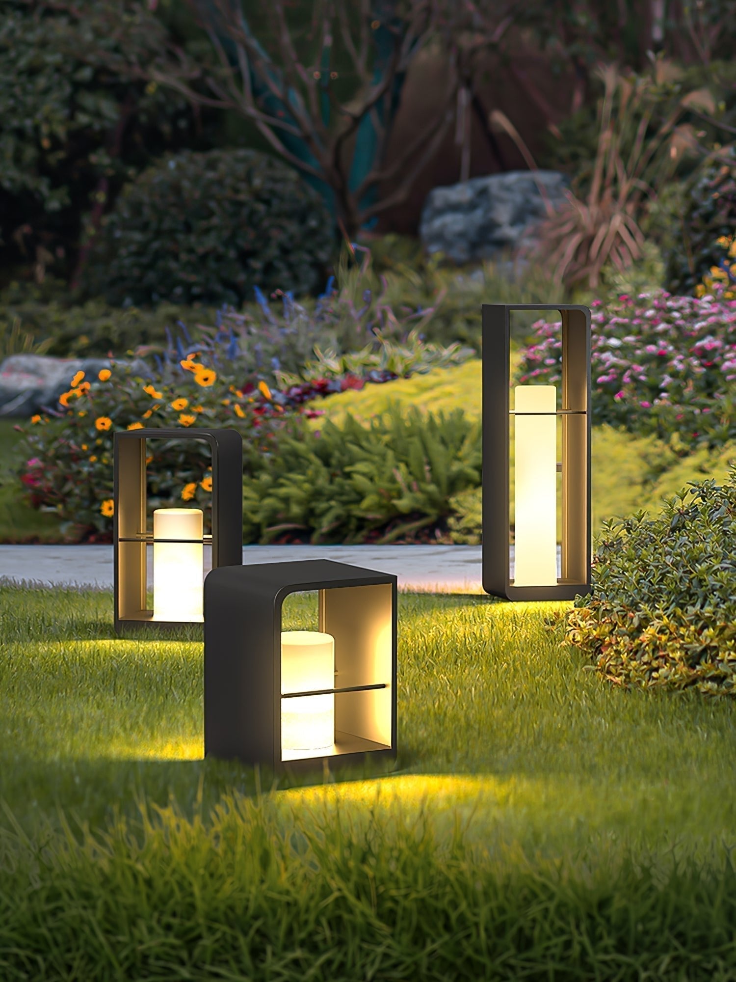 Solar Powered LED Garden Lantern Waterproof Outdoor Pathway Light in Stainless Steel