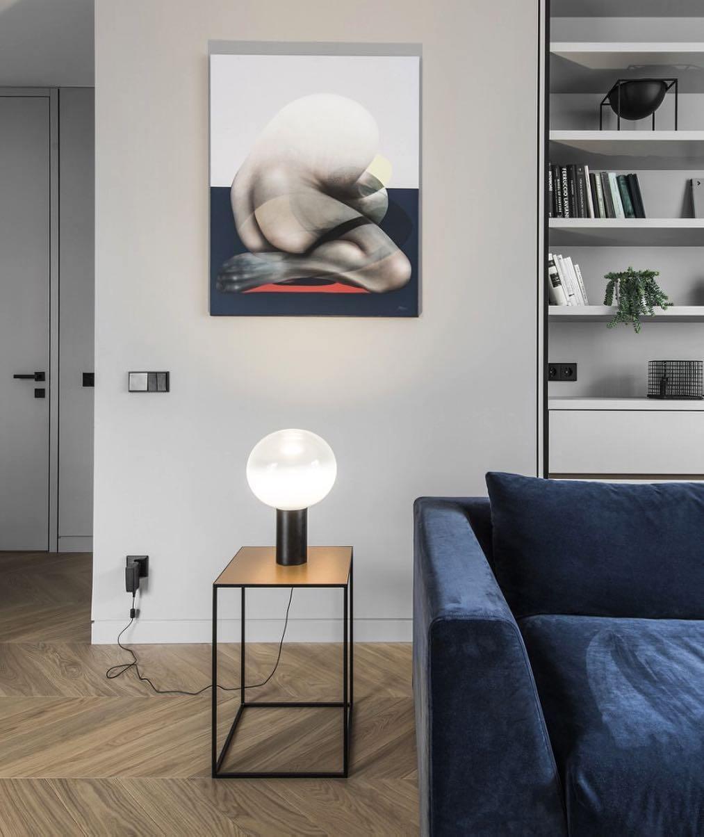 Modern Laguna Spherical Hand Blown Glass Table Lamp with Gold Aluminum Base