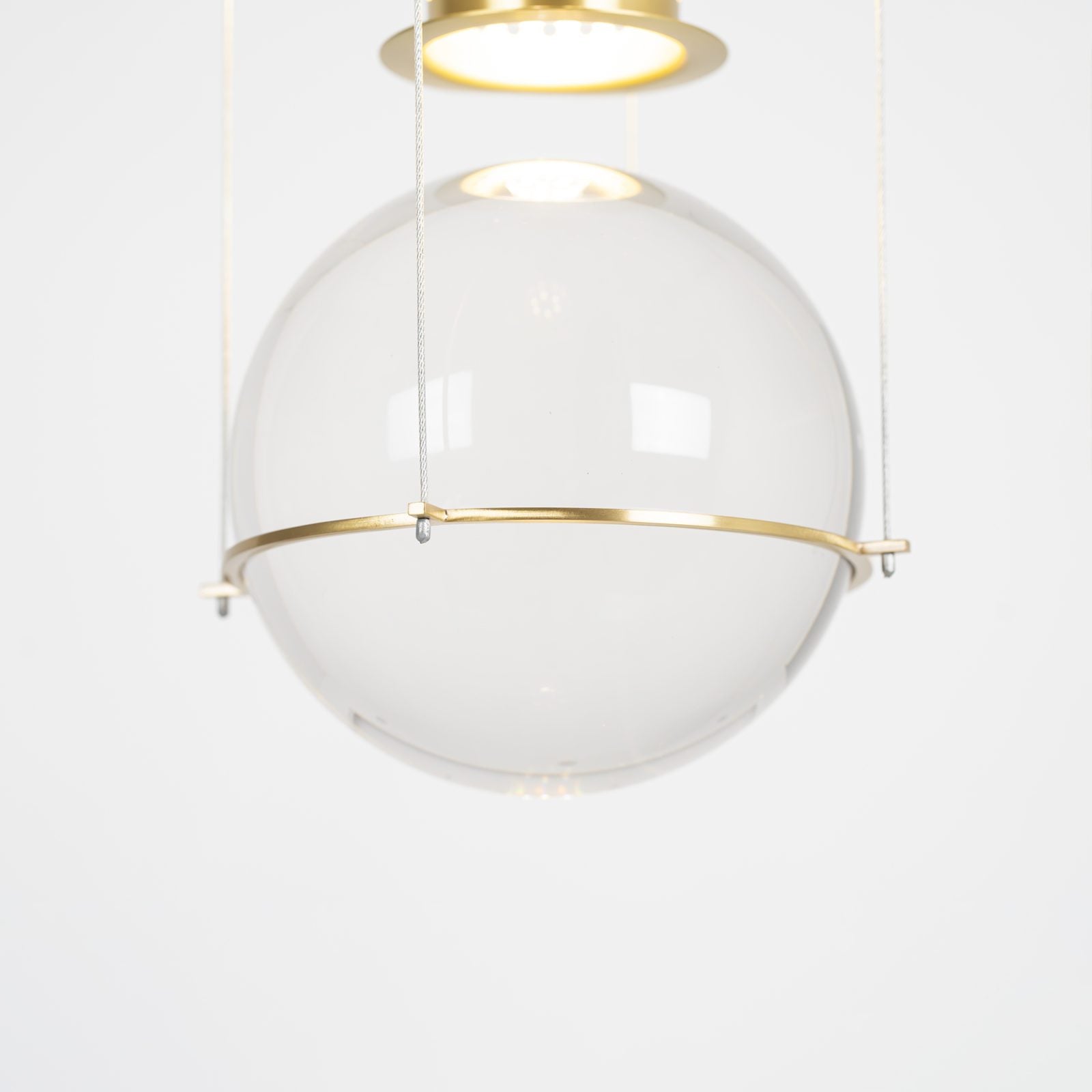 modern-glass-crystal-pendant-light-gold-chandelier-with-cylindrical-reflector-and-spherical-element-design