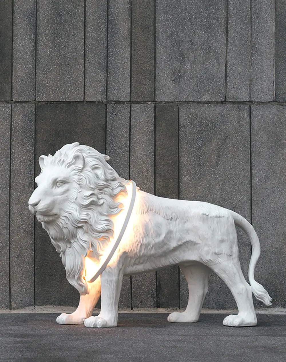 life-size-leo-lion-sculpture-floor-lamp-decorative-animal-led-light-for-luxury-home-interiors