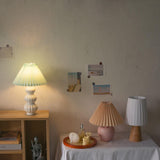 Modern Ribbed Ceramic Gourd Table Lamp White Gloss Desk Light with Linen Shade