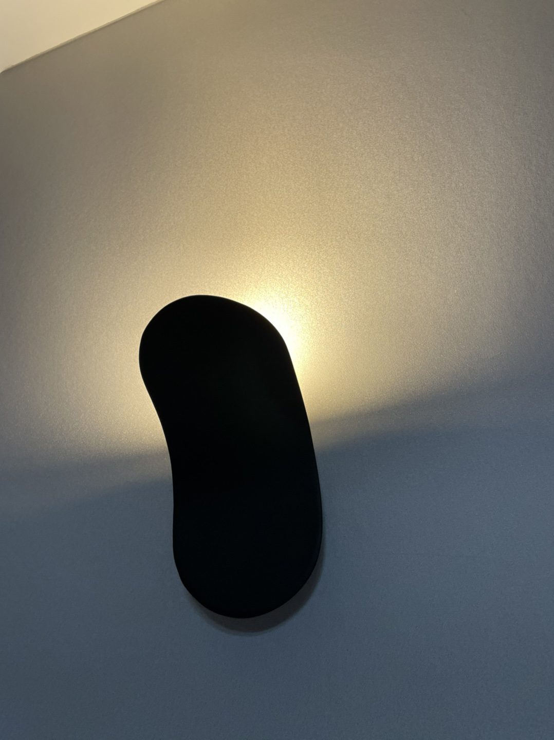 modern-lik-led-wall-sconce-indirect-lighting-fixture-for-living-room-and-bedroom