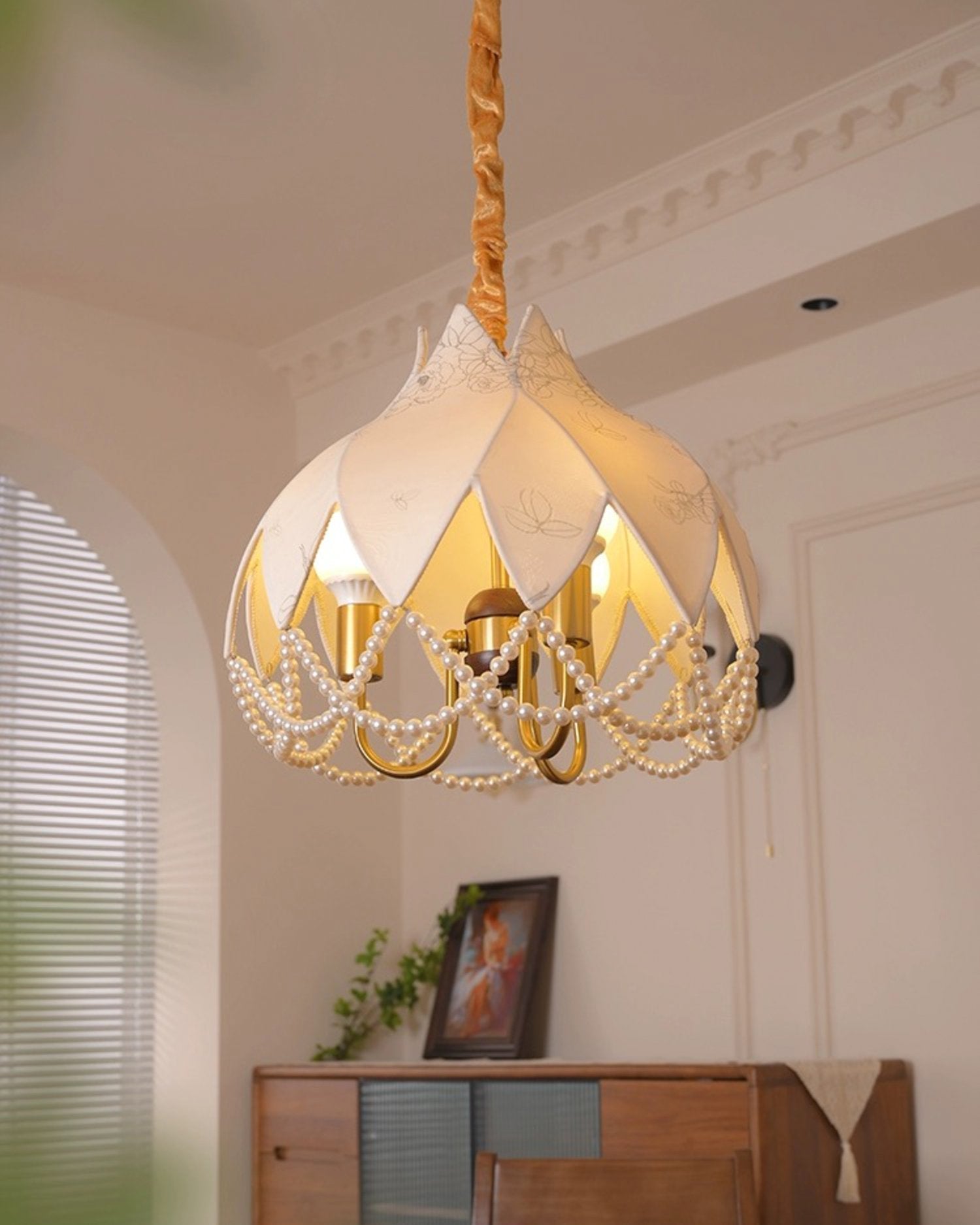 french-vintage-lily-pearl-fabric-pendant-lamp-with-elegant-wood-and-pearl-details