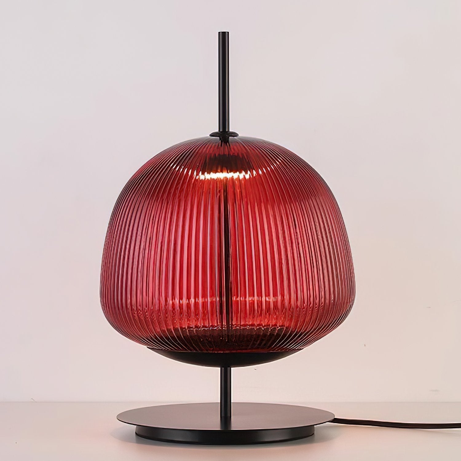 modern-ribbed-glass-table-lamp-with-minimalist-base-for-contemporary-living-spaces