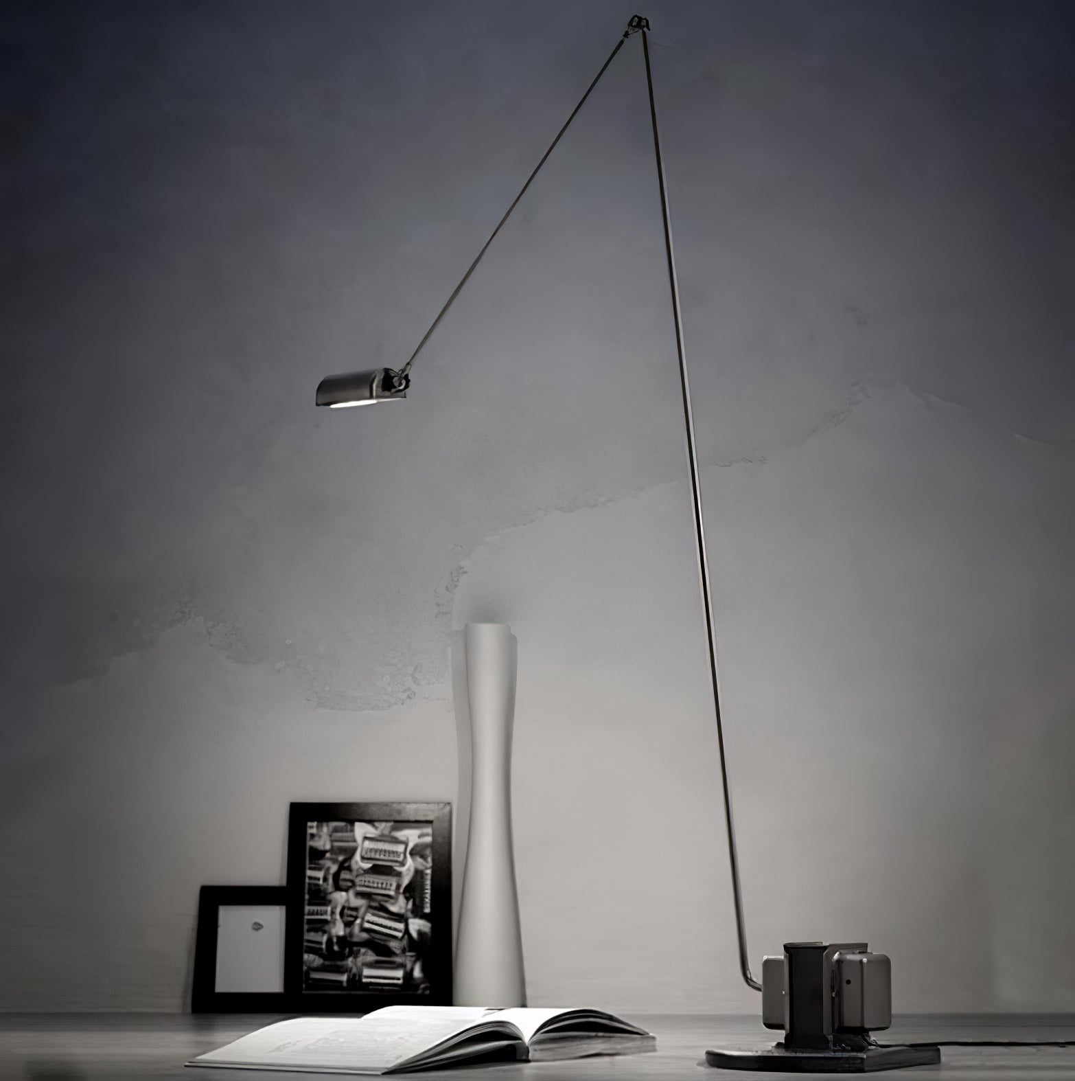 Dynamo Minimalist Adjustable LED Table Lamp Rotating Metal Desk Light for Modern Bedroom Office