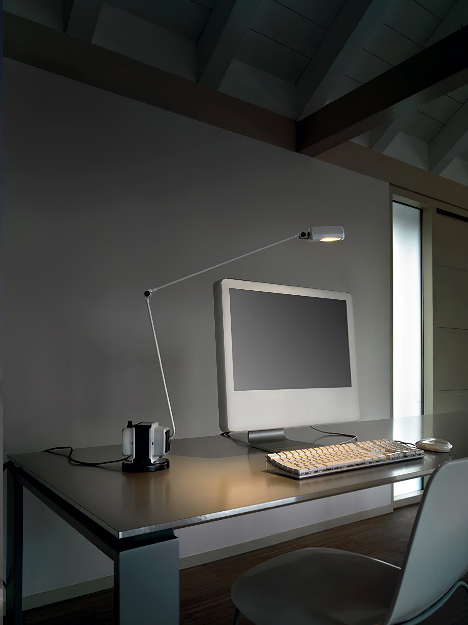Dynamo Minimalist Adjustable LED Table Lamp Rotating Metal Desk Light for Modern Bedroom Office