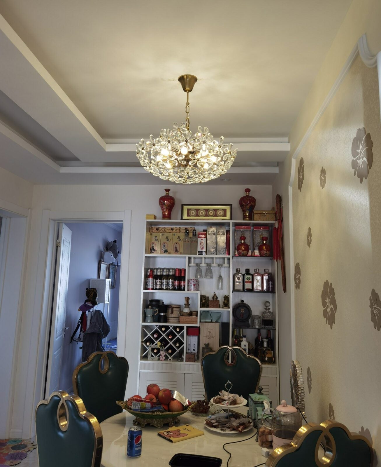 polished-brass-crystal-jewel-chandelier-modern-glass-pendant-light-for-elegant-interiors
