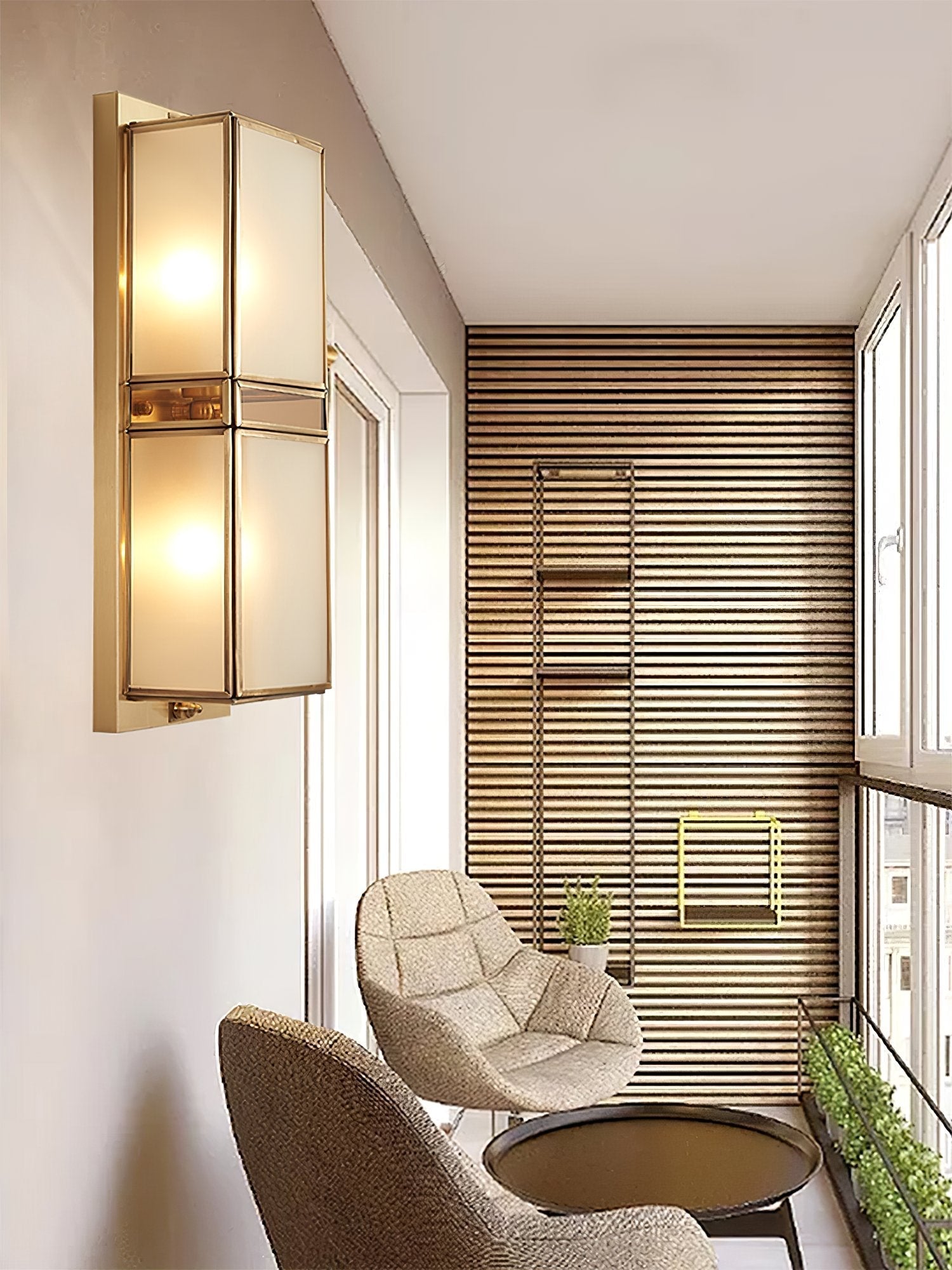 modern-brass-wall-sconce-lighting-with-elegant-handcrafted-glass-shade