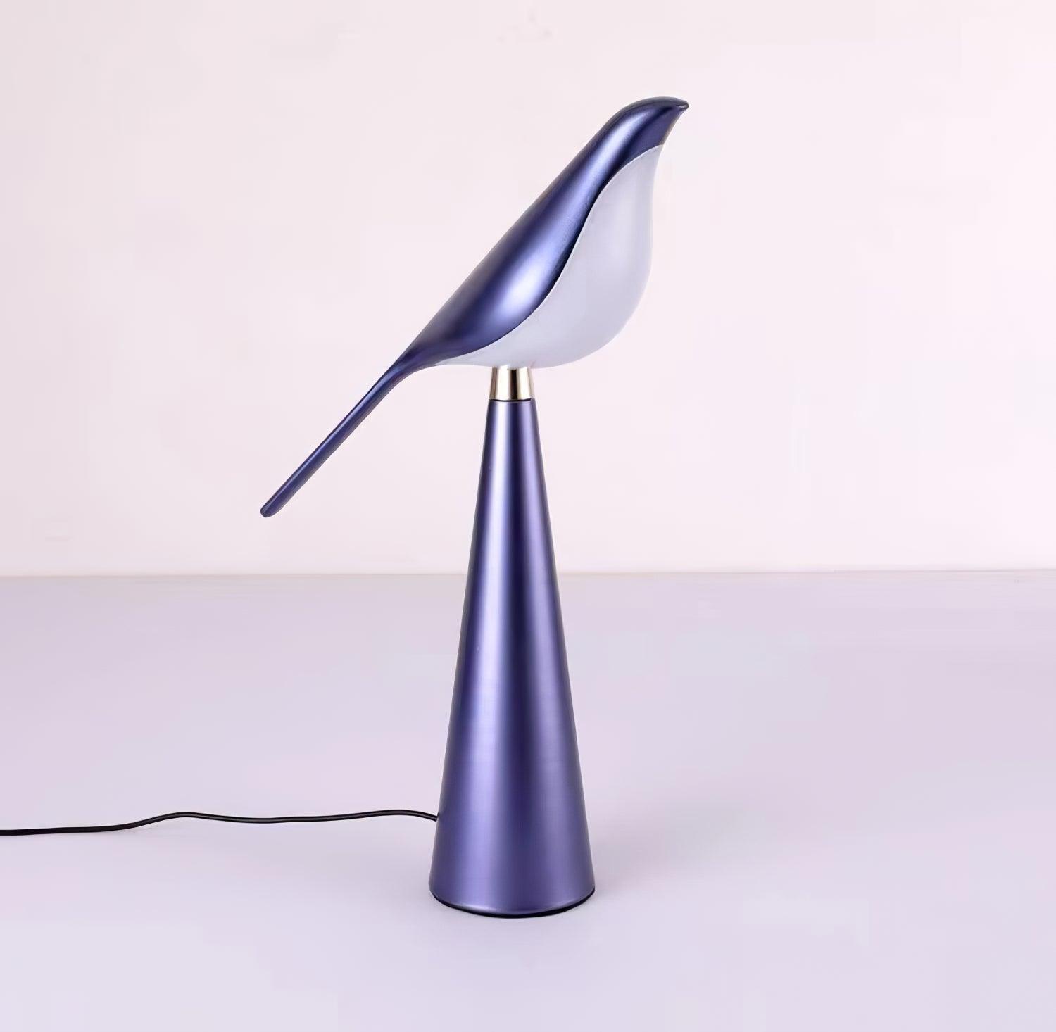 Modern Magpie Art Bird LED Table Lamp Elegant Task Lighting for Bedside and Office