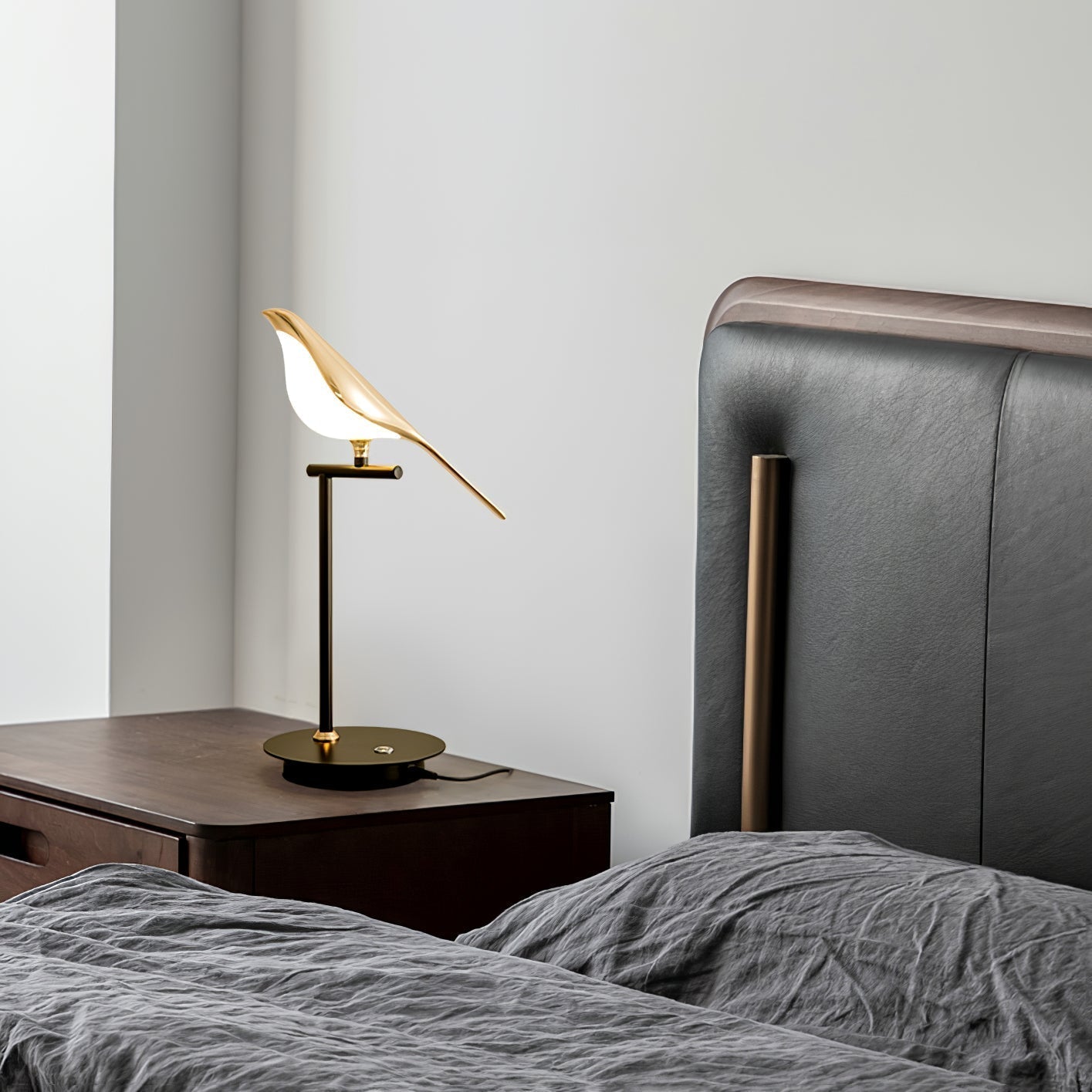 Modern Bird Perch LED Table Lamp for Home Office and Bedside Decor