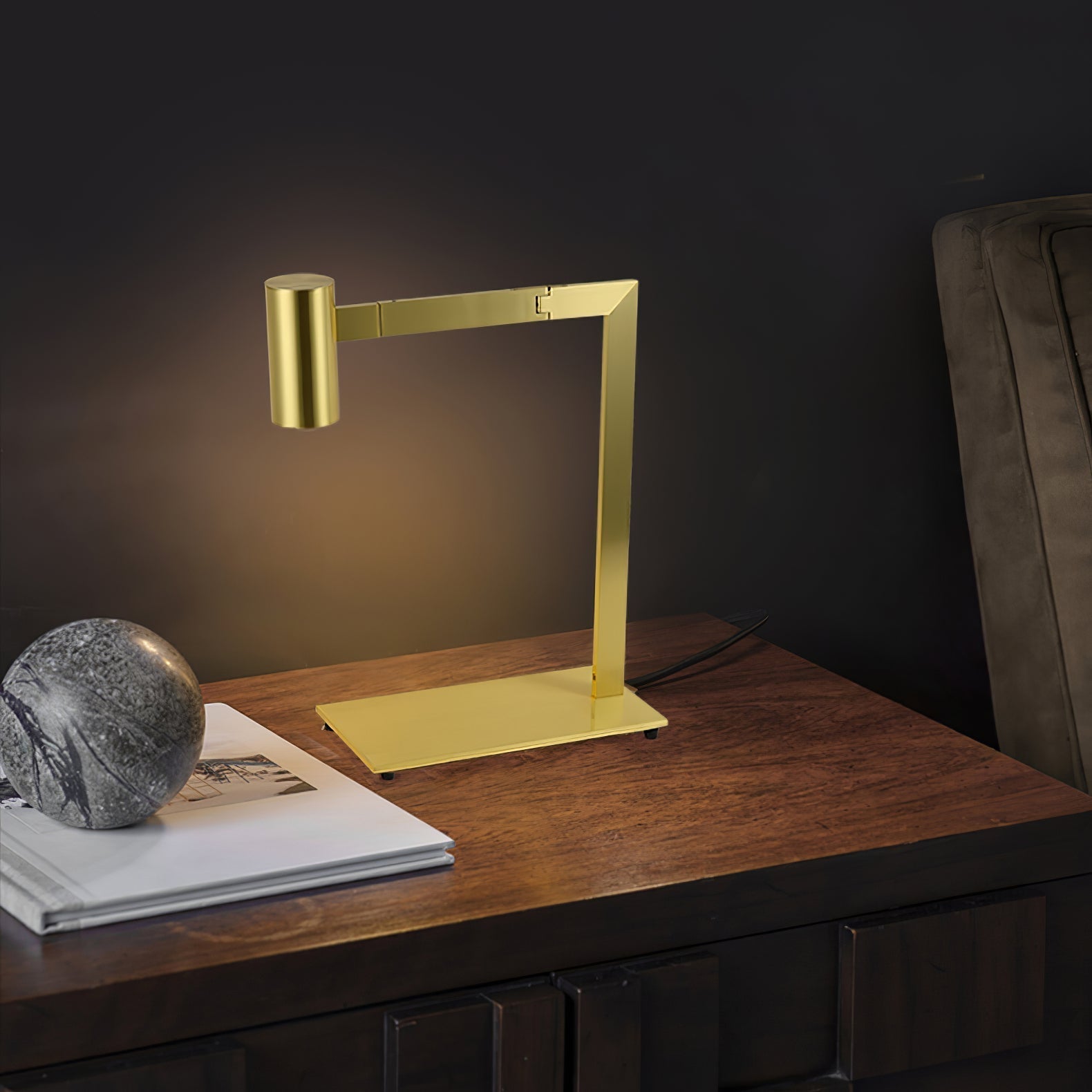 Modern Minimalist Circular LED Table Lamp with Integrated Lighting for Bedside and Desk