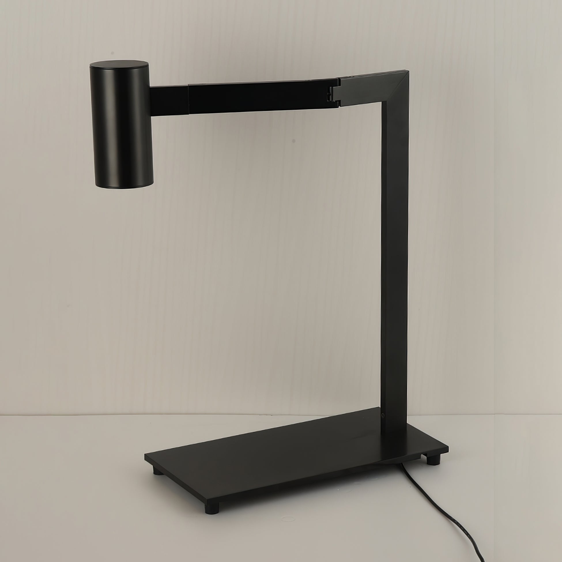 Modern Minimalist Circular LED Table Lamp with Integrated Lighting for Bedside and Desk