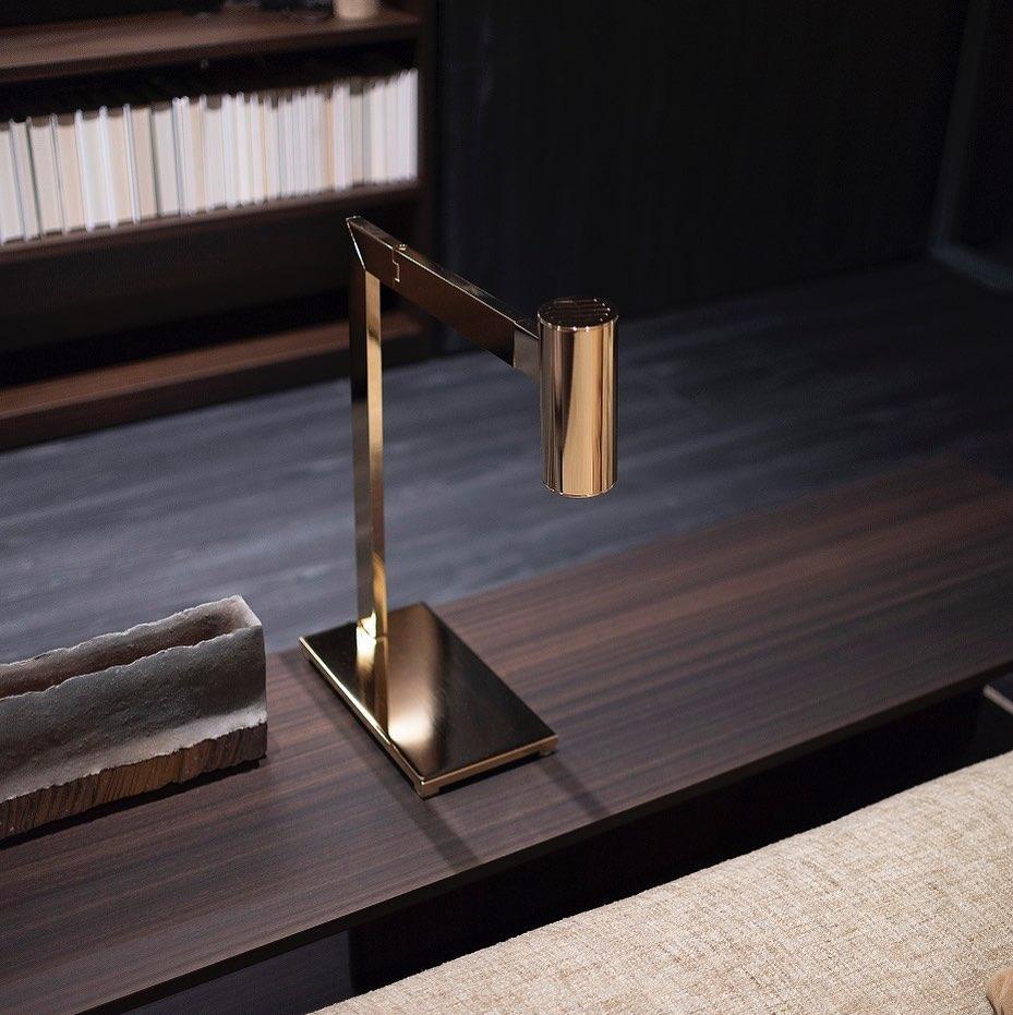 Modern Minimalist Circular LED Table Lamp with Integrated Lighting for Bedside and Desk