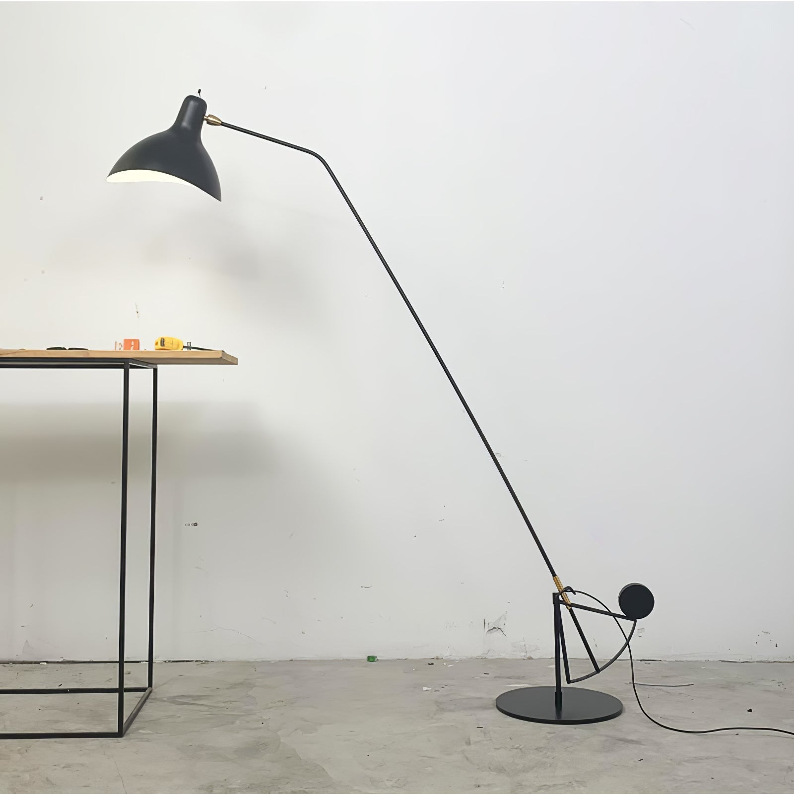 Modern Adjustable Mantis Arm Floor Lamp Rotating Industrial Metal Standing Light for Bedroom