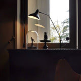 Modern Mantis Arm Table Lamp Minimalist Black Metal Desk Light for Living Room