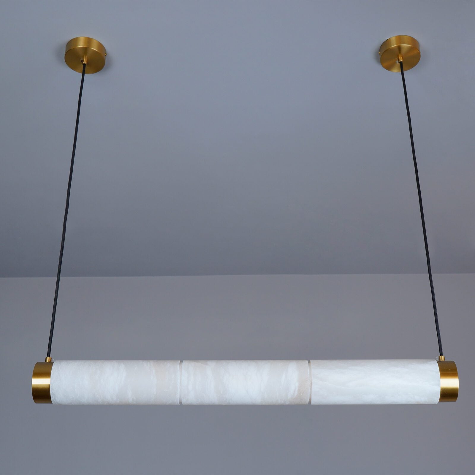 modern-natural-marble-strip-led-pendant-light-with-brass-accents-for-contemporary-interiors