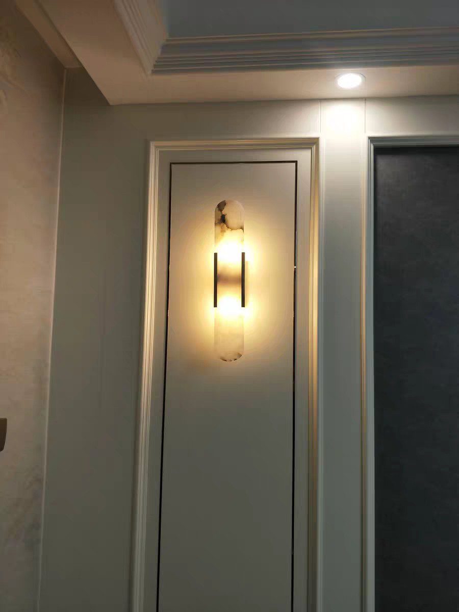 modern-elongated-alabaster-wall-sconce-luxury-natural-stone-led-light