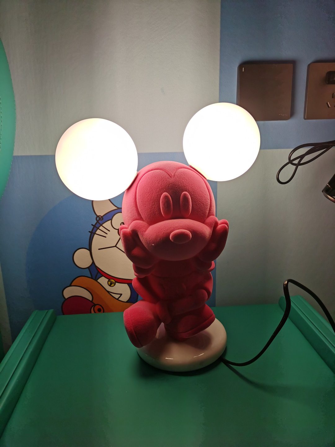 modern-mickey-resin-table-lamp-with-opal-glass-globe-for-kids-room-and-creative-home-decor