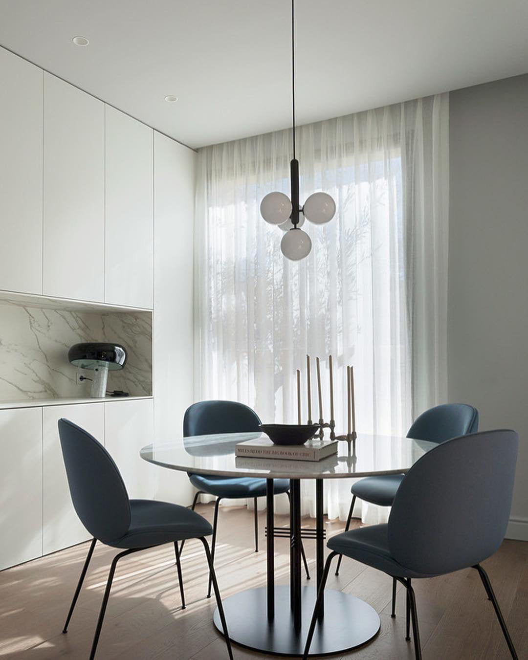 Luminae Glass Sphere Pendant Light Modern Nordic Hanging Lamp for Kitchen and Dining Room