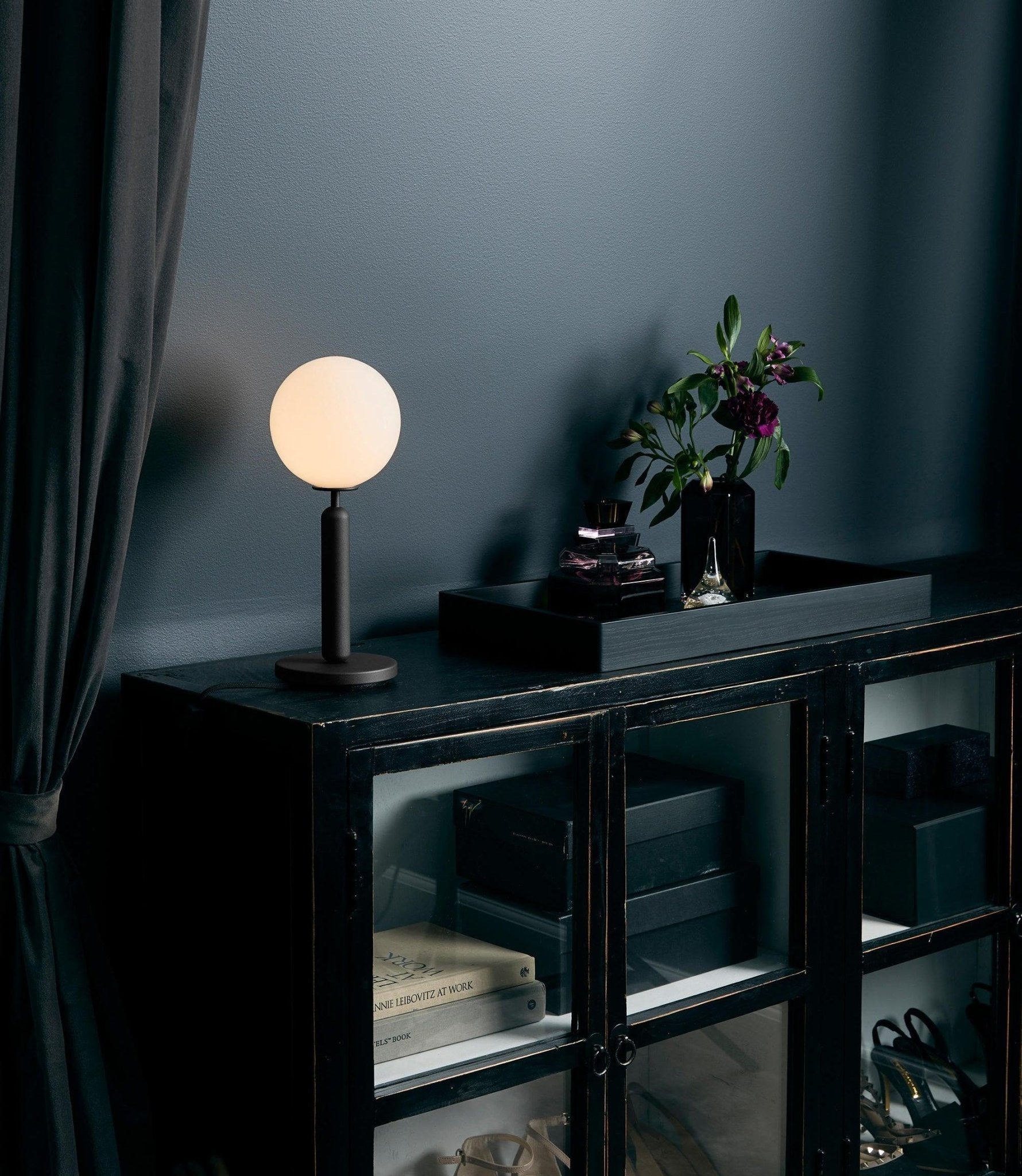 Scandinavian Hand Blown Glass Table Lamp Minimalist Elegant Desk Light for Home Decor
