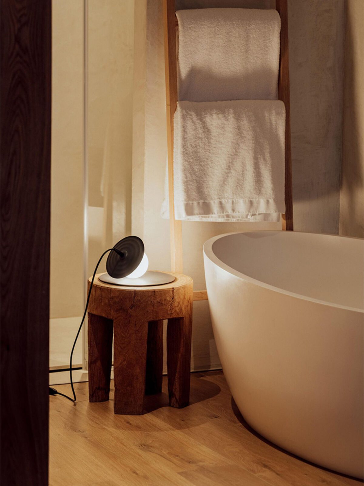 modern-minimalist-circular-table-lamp-with-pe-rotomoulding-shade-and-metal-base