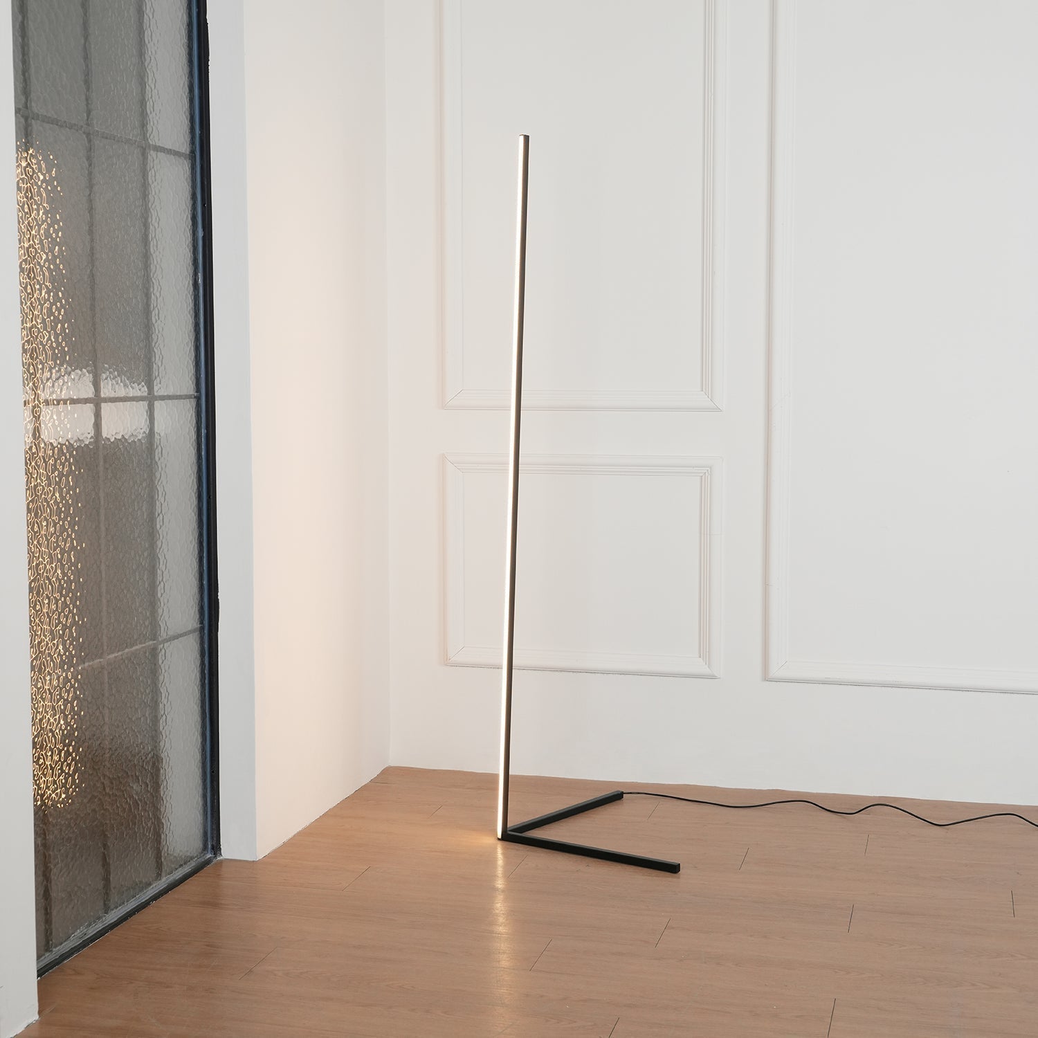 Minimalist Modern LED Floor Lamp Vertical Uplight for Contemporary Living Spaces
