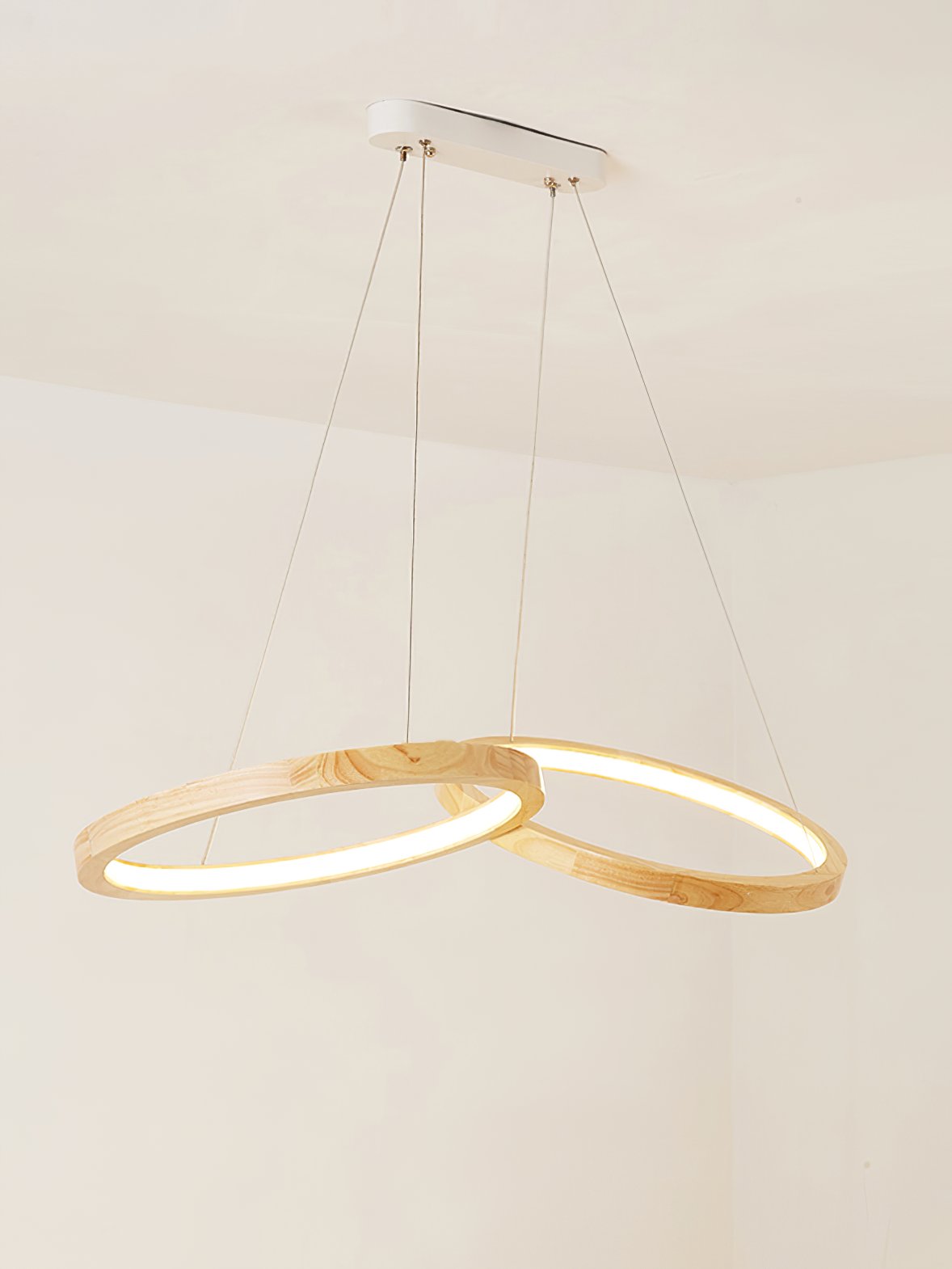 modern-mobius-ring-natural-wood-led-pendant-light-for-contemporary-dining-and-living-spaces