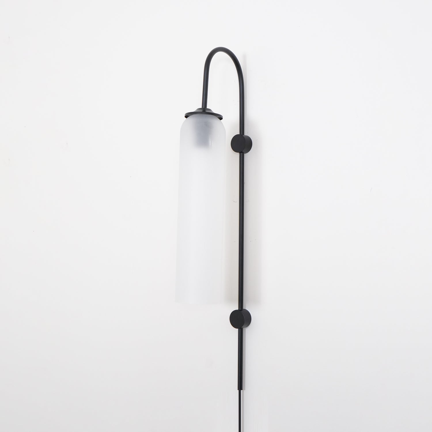 modern-cylinder-glass-wall-sconce-with-plug-in-cord-for-interior-lighting