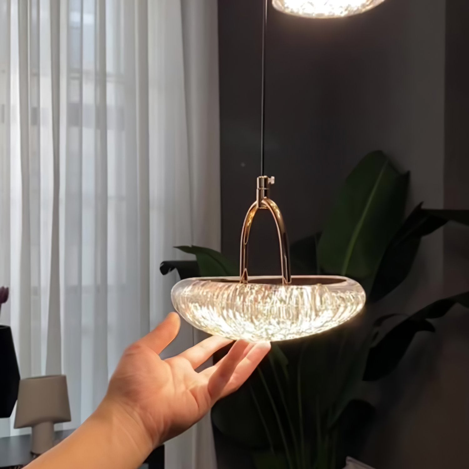 modern-geometric-optical-acrylic-led-pendant-light-chandelier-for-kitchen-island-and-bedroom
