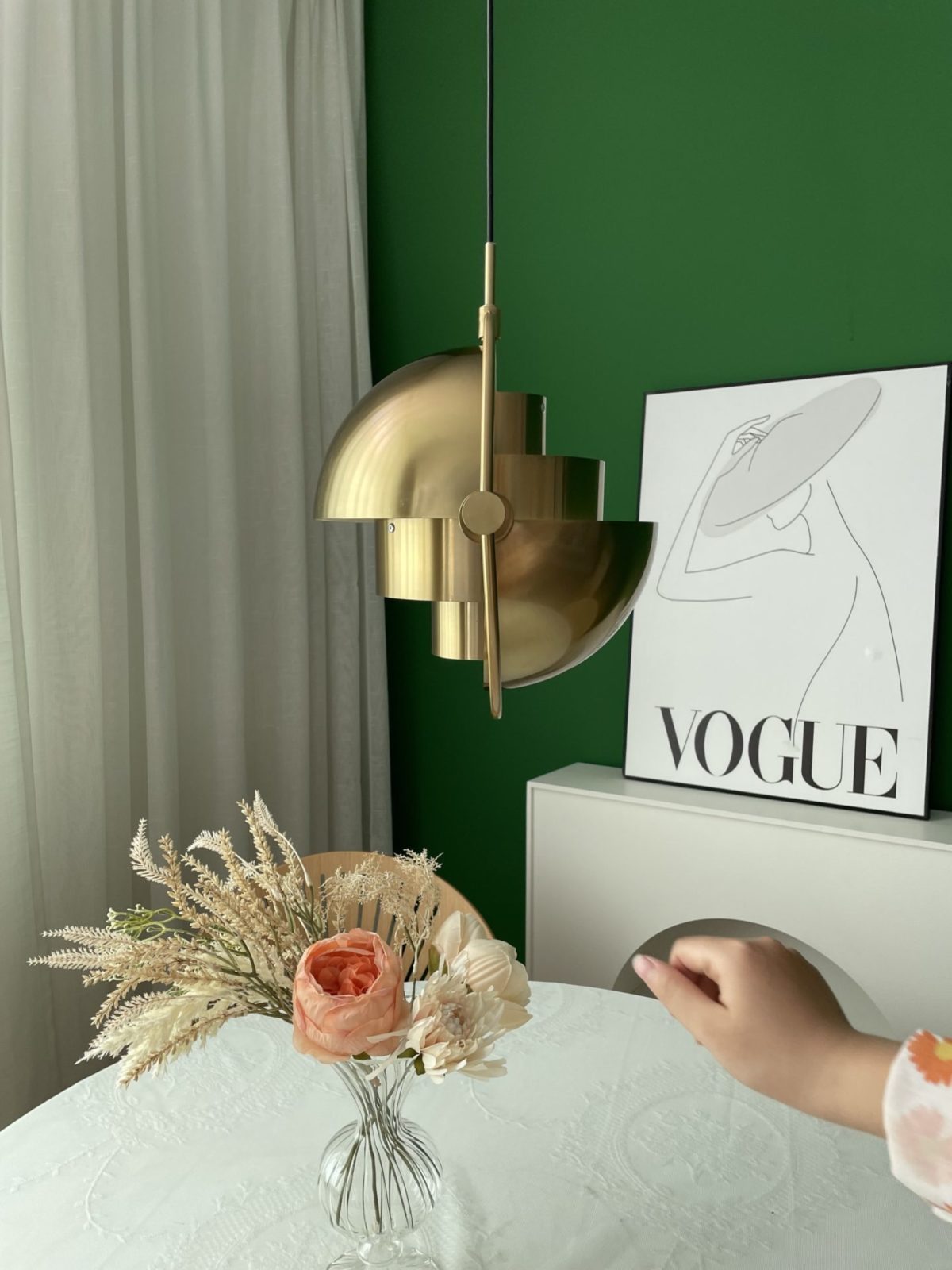 modern-adjustable-ball-pendant-light-with-rotating-metal-hemisphere-shade