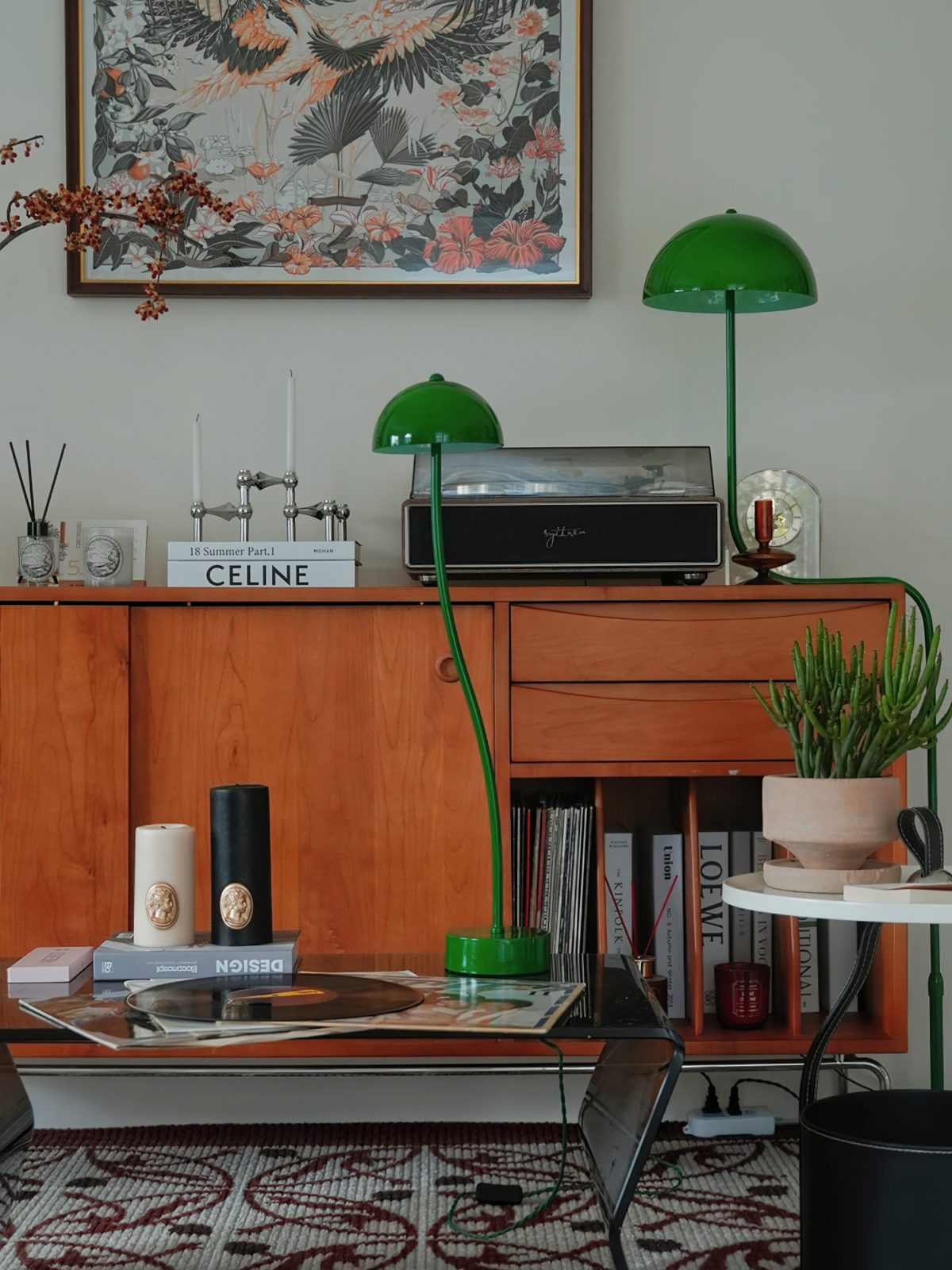 modern-mung-bean-sprout-banker-style-table-lamp-with-green-glass-shade
