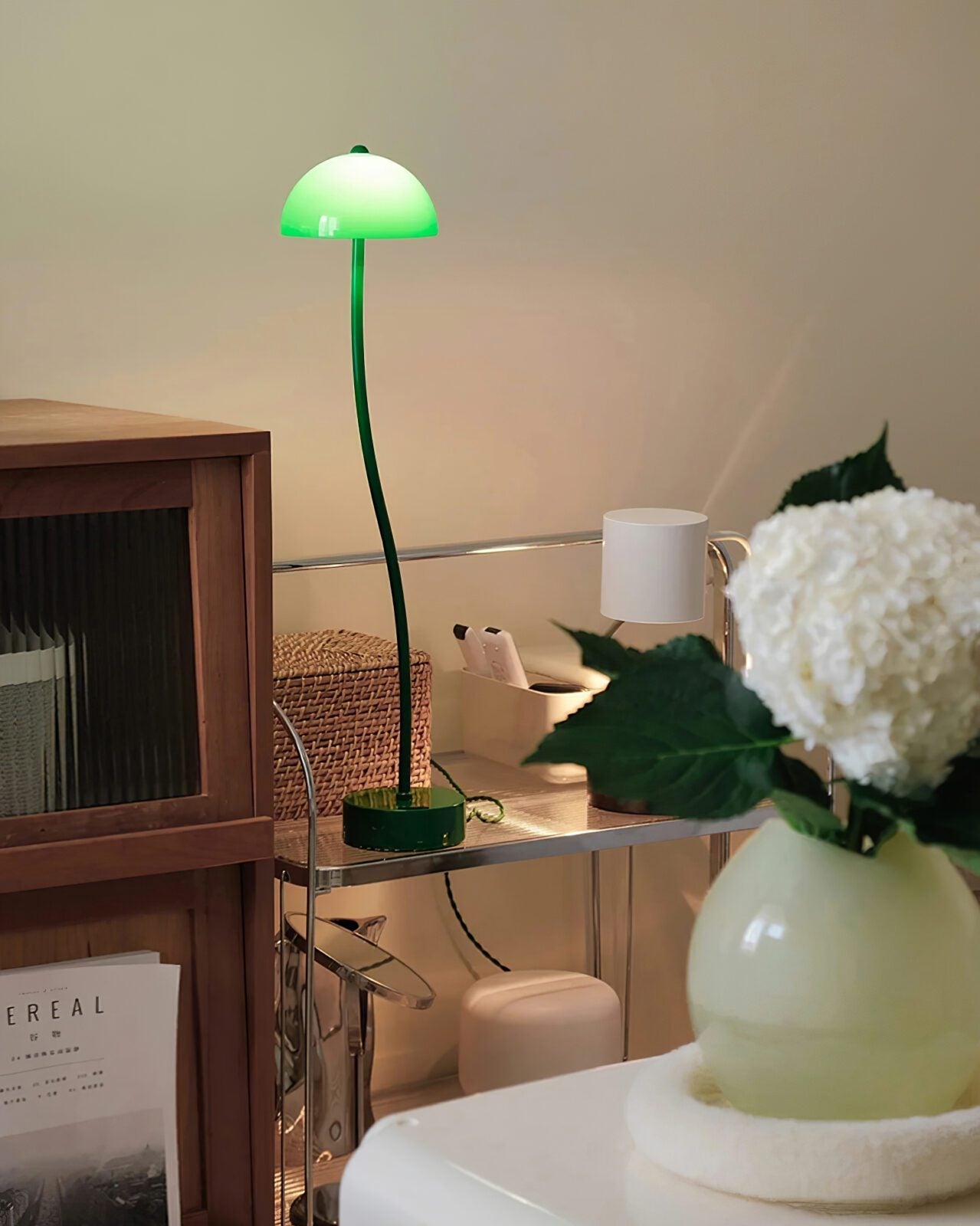 modern-mung-bean-sprout-banker-style-table-lamp-with-green-glass-shade