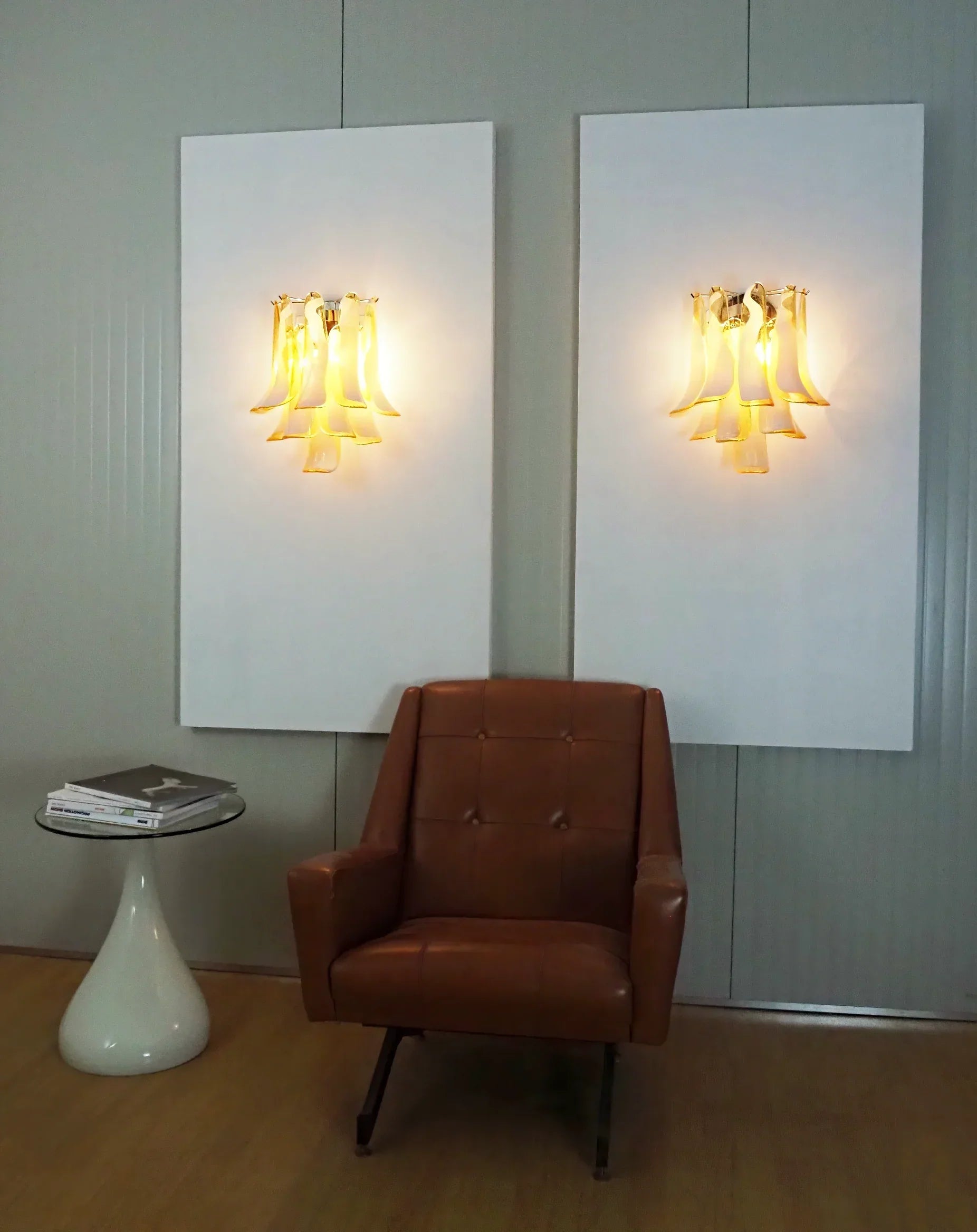 mid-century-murano-style-caramel-glass-petal-wall-sconce-light-fixture-for-elegant-home-decor