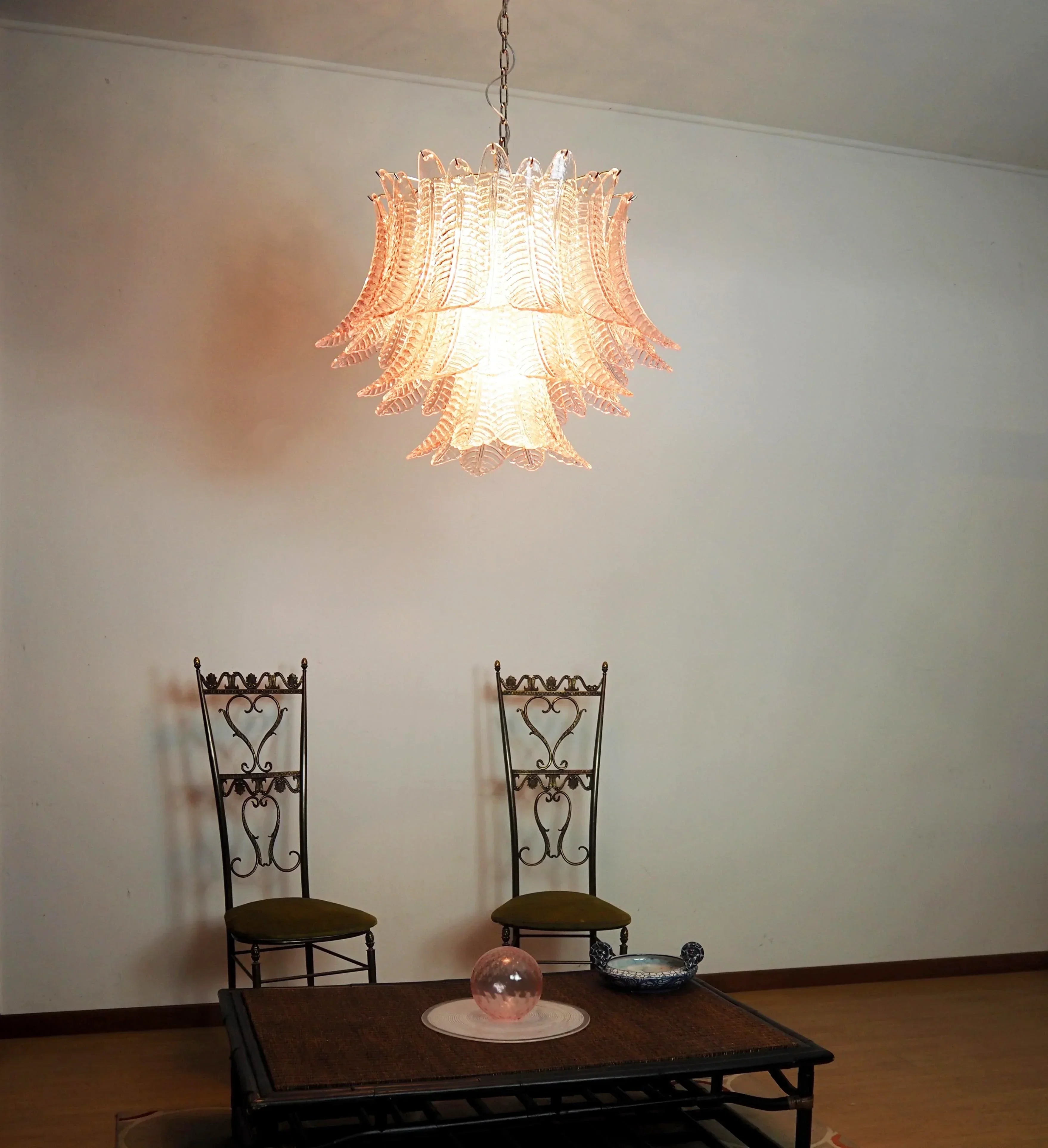 luxurious-pink-fern-murano-glass-chandelier-with-metal-frame-in-gold-chrome-or-nickel