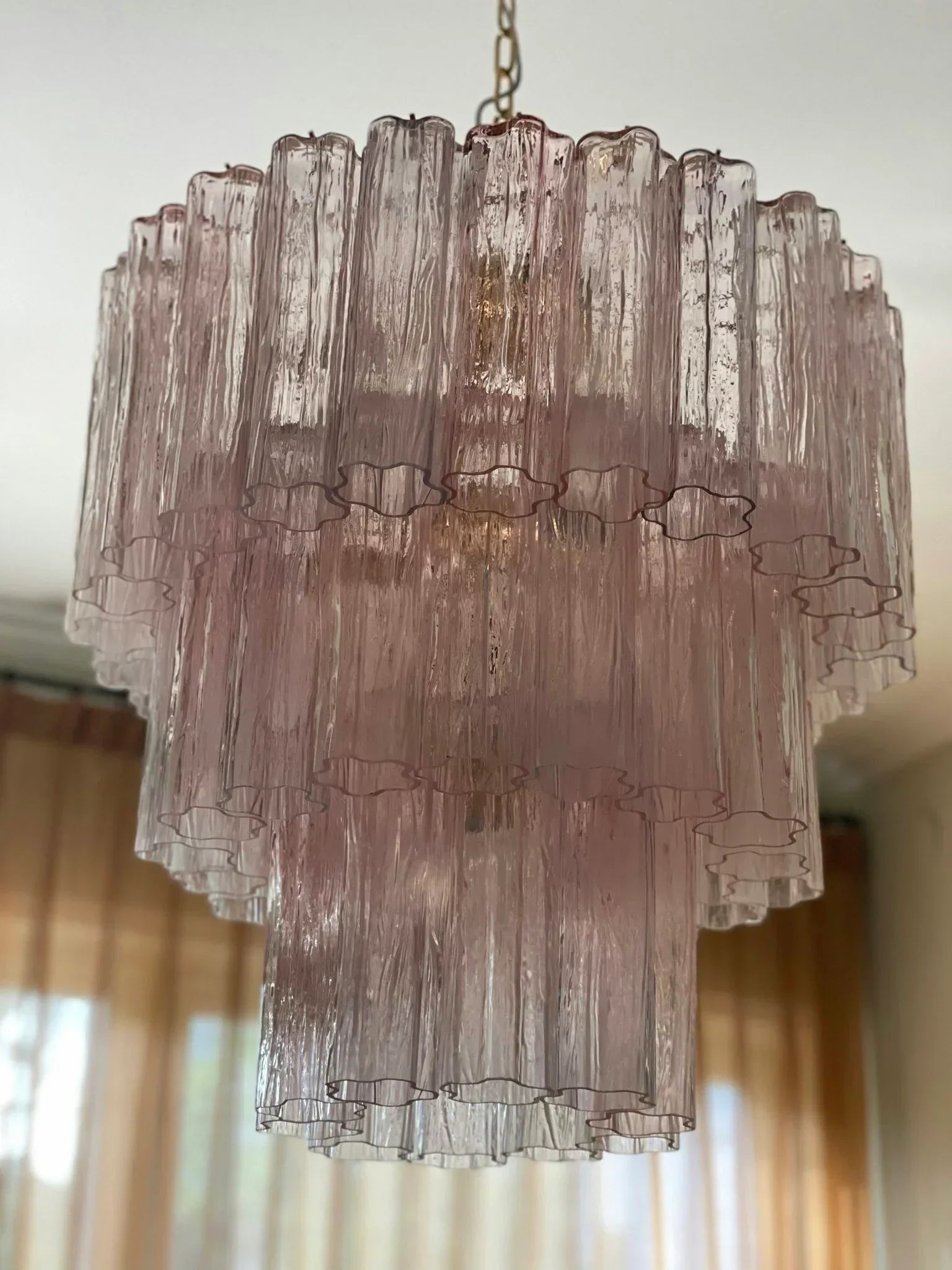 elegant-murano-style-pink-glass-tube-chandelier-luxury-round-pendant-light-fixture